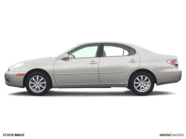 Lexus ES 330 Base Unspecified