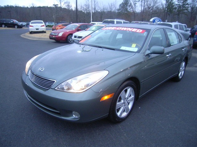 Lexus ES 330 Base Unspecified