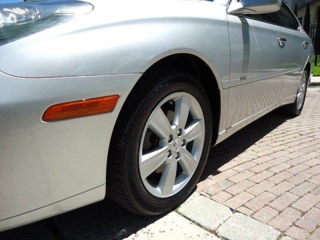 Lexus ES 330 Unknown Sedan