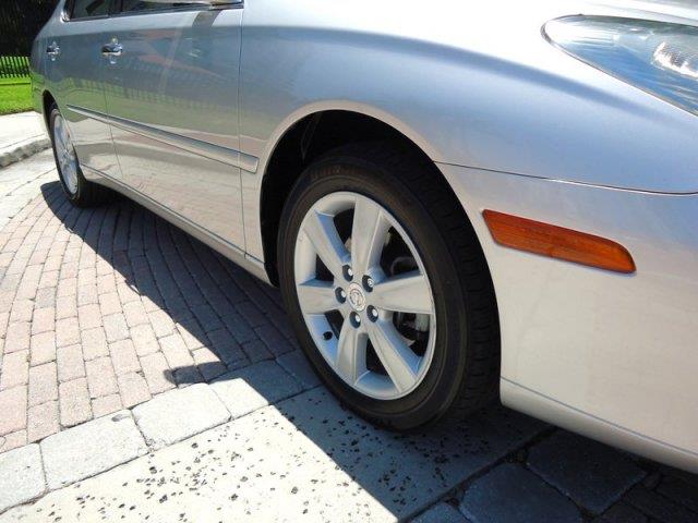 Lexus ES 330 2005 photo 12