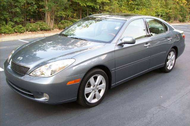 Lexus ES 330 Base Sedan