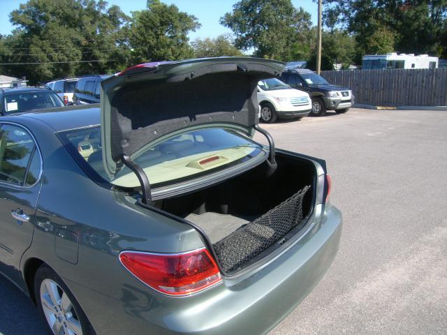 Lexus ES 330 Unknown Sedan