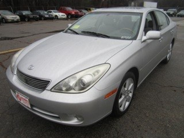 Lexus ES 330 Base Unspecified