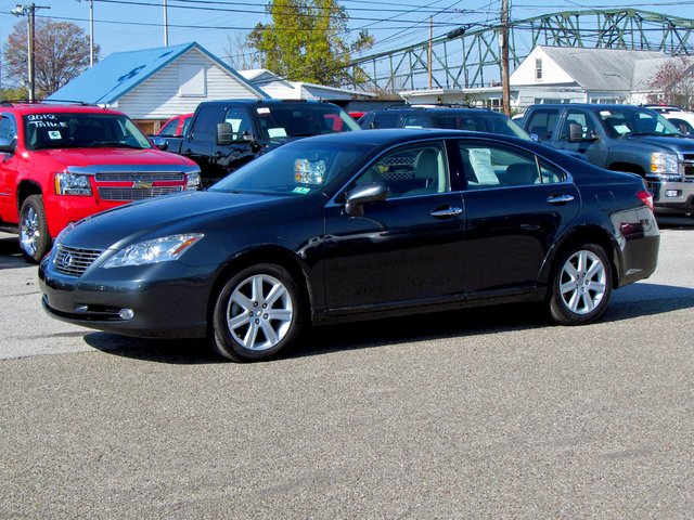 Lexus ES 350 Base Unspecified