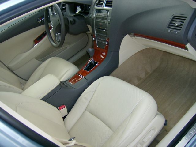 Lexus ES 350 2010 photo 2
