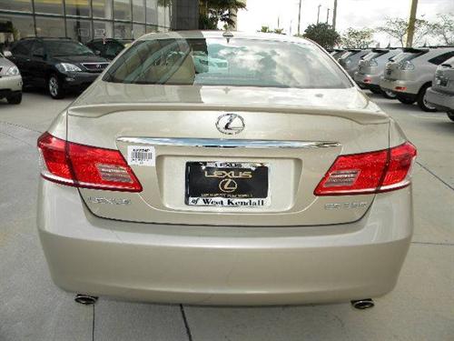 Lexus ES 350 2010 photo 2