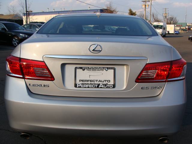 Lexus ES 350 2010 photo 4
