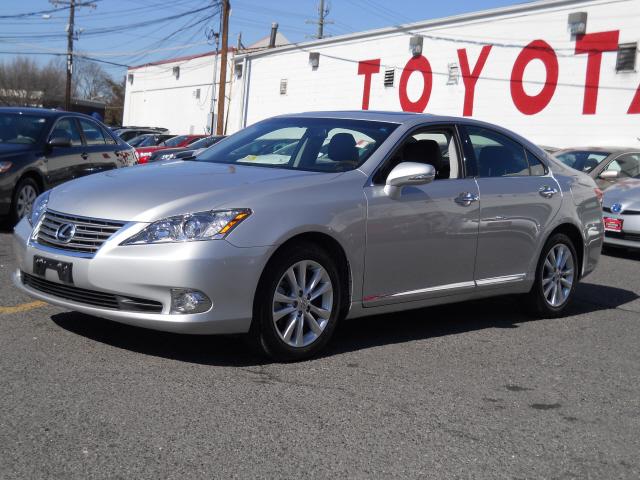 Lexus ES 350 Limited Sport Utility 4D Sedan