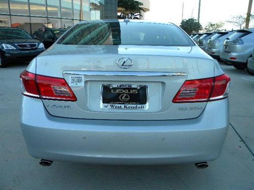 Lexus ES 350 2010 photo 2
