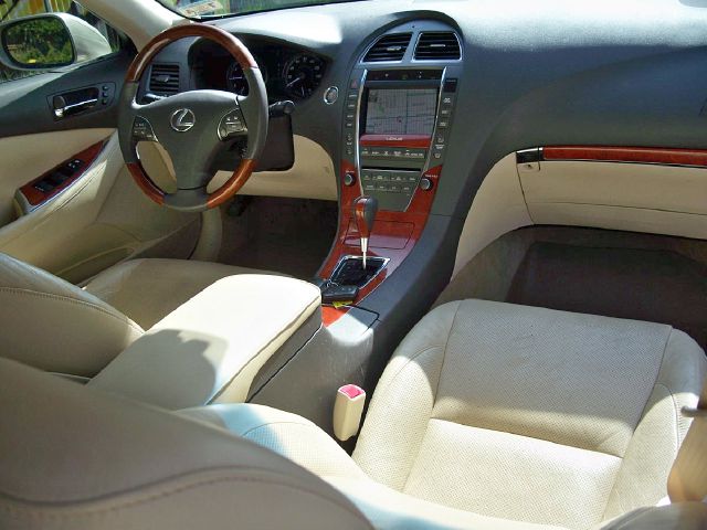 Lexus ES 350 2010 photo 2