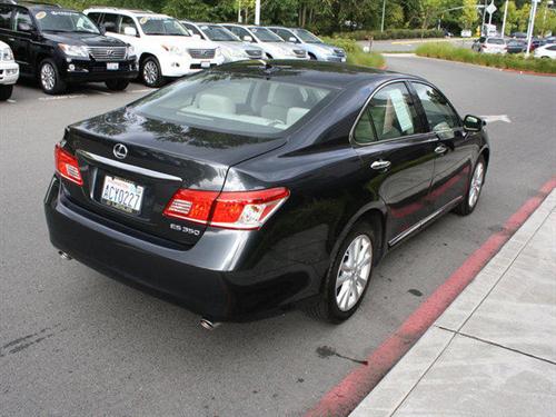 Lexus ES 350 2011 photo 2
