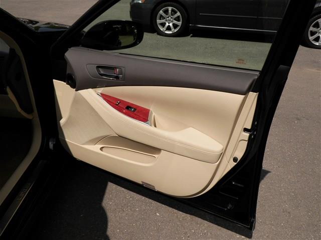 Lexus ES 350 2011 photo 2