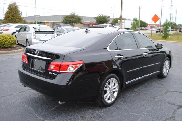 Lexus ES 350 2011 photo 2