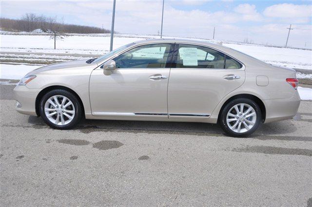 Lexus ES 350 Base Unspecified