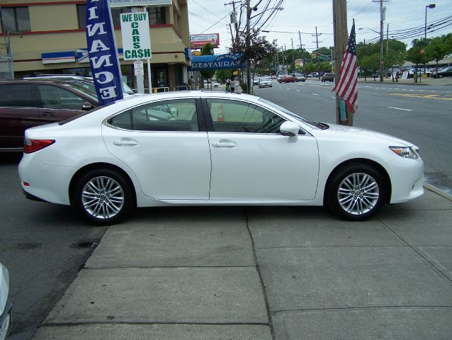 Lexus ES 350 2013 photo 6