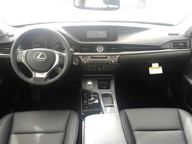 Lexus ES 350 2014 photo 1