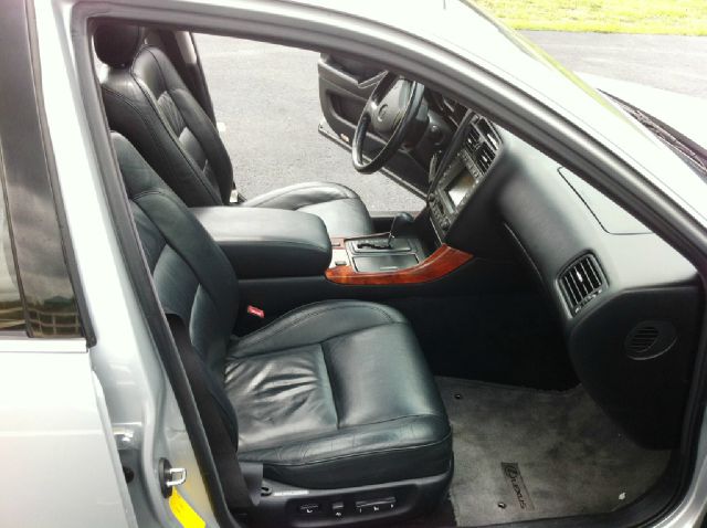 Lexus GS 300 1998 photo 16