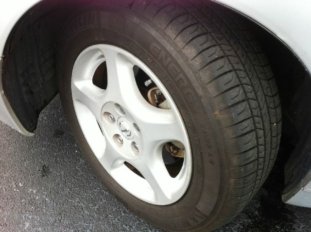 Lexus GS 300 1998 photo 28