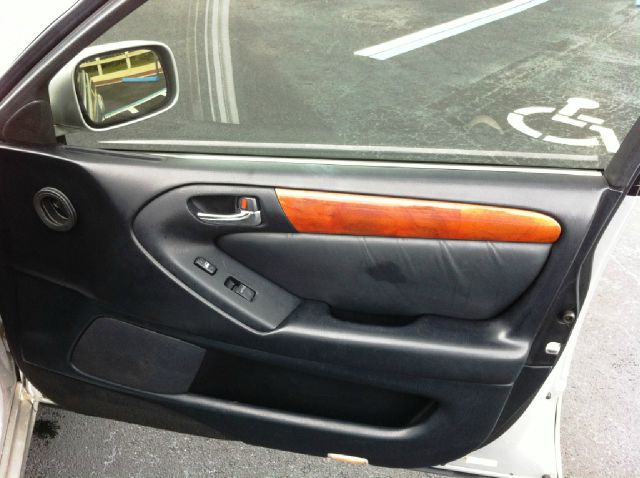 Lexus GS 300 1998 photo 30