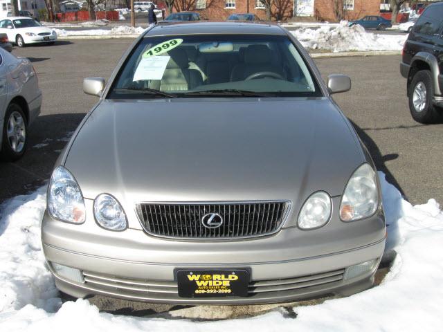 Lexus GS 300 1999 photo 1