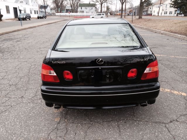 Lexus GS 300 2000 photo 2