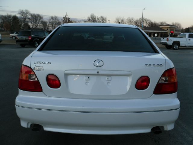 Lexus GS 300 2000 photo 3