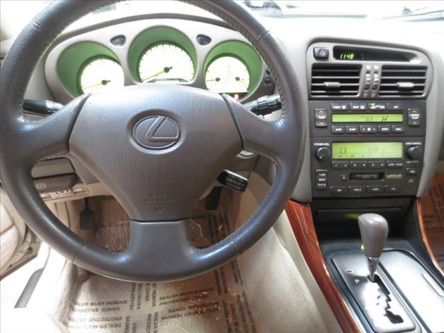 Lexus GS 300 2000 photo 9