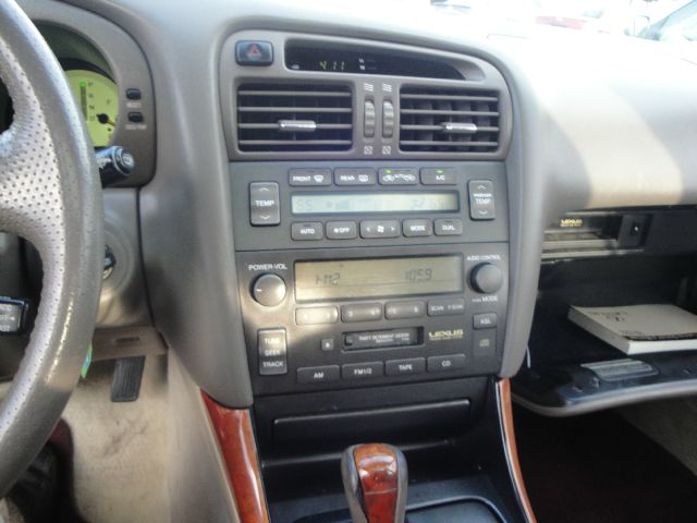 Lexus GS 300 2000 photo 1