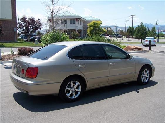 Lexus GS 300 2001 photo 2