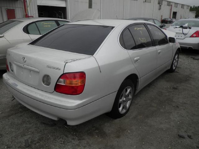 Lexus GS 300 2004 photo 2