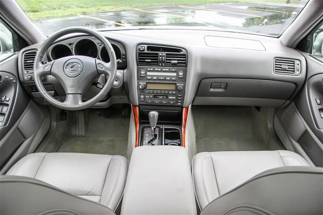 Lexus GS 300 2004 photo 11