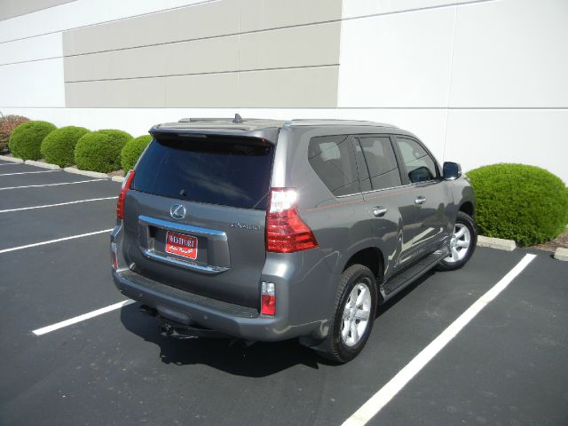 Lexus GX 460 2011 photo 2