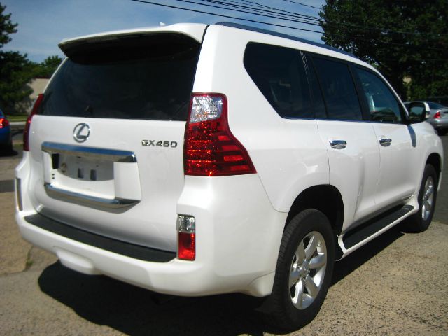 Lexus GX 460 2011 photo 2
