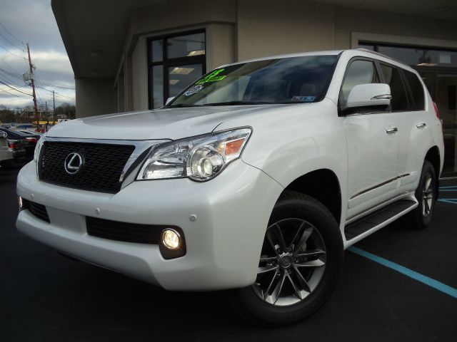 Lexus GX 460 2013 photo 3