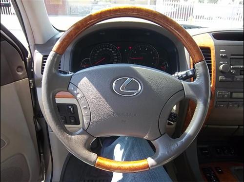 Lexus GX 470 2004 photo 2