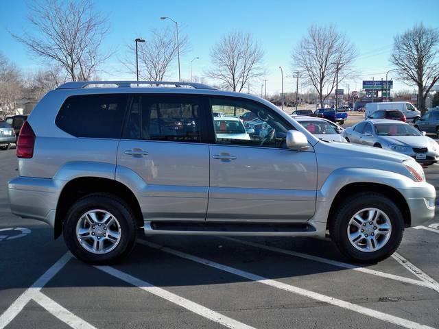 Lexus GX 470 2004 photo 2