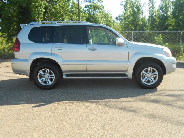 Lexus GX 470 2004 photo 3