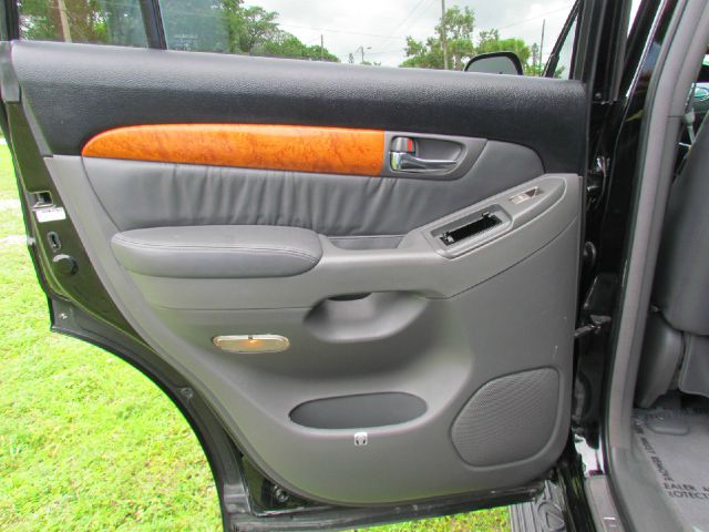 Lexus GX 470 2004 photo 39
