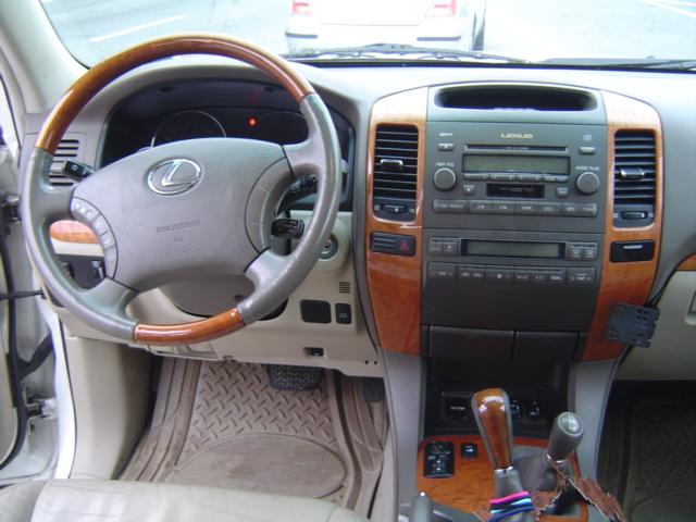 Lexus GX 470 2004 photo 2