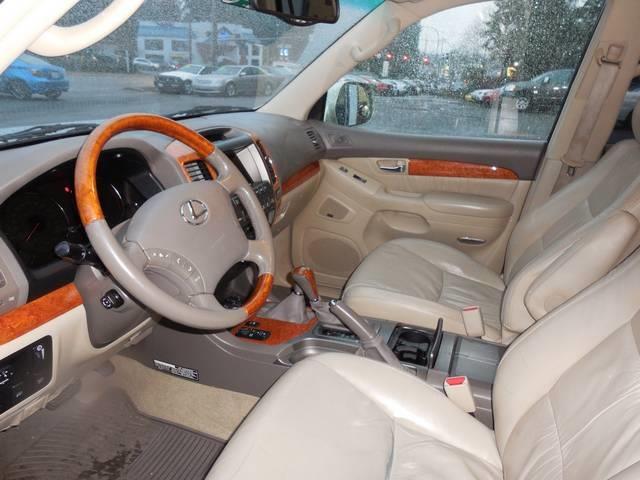 Lexus GX 470 2004 photo 2