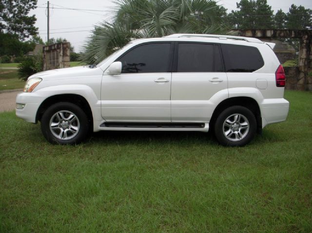 Lexus GX 470 2004 photo 2