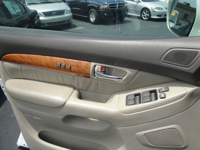 Lexus GX 470 2004 photo 16
