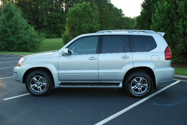 Lexus GX 470 2005 photo 3
