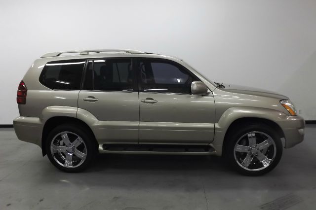 Lexus GX 470 2005 photo 3