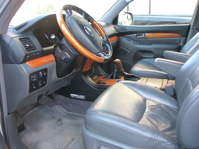 Lexus GX 470 2007 photo 24