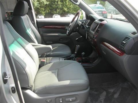 Lexus GX 470 2008 photo 3