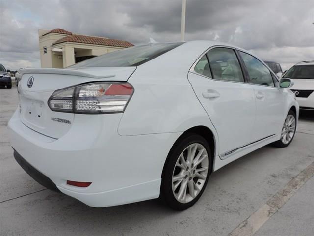 Lexus HS 250h 2010 photo 2