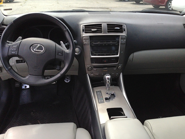 Lexus IS Ext Cab SLE Longbed Sedan