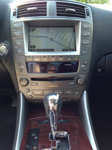 Lexus IS 2008 photo 1