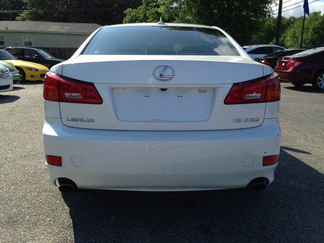 Lexus IS 2008 photo 4